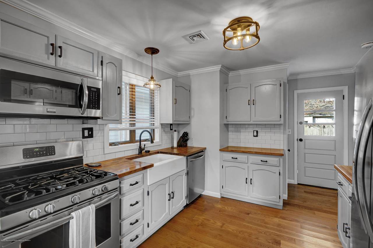 31 Sherman Avenue - Photo 1