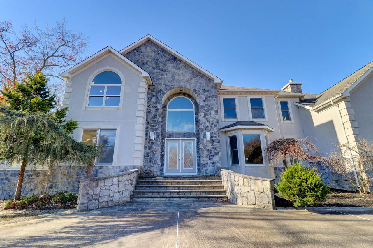 1711 Martin Road - Photo 1