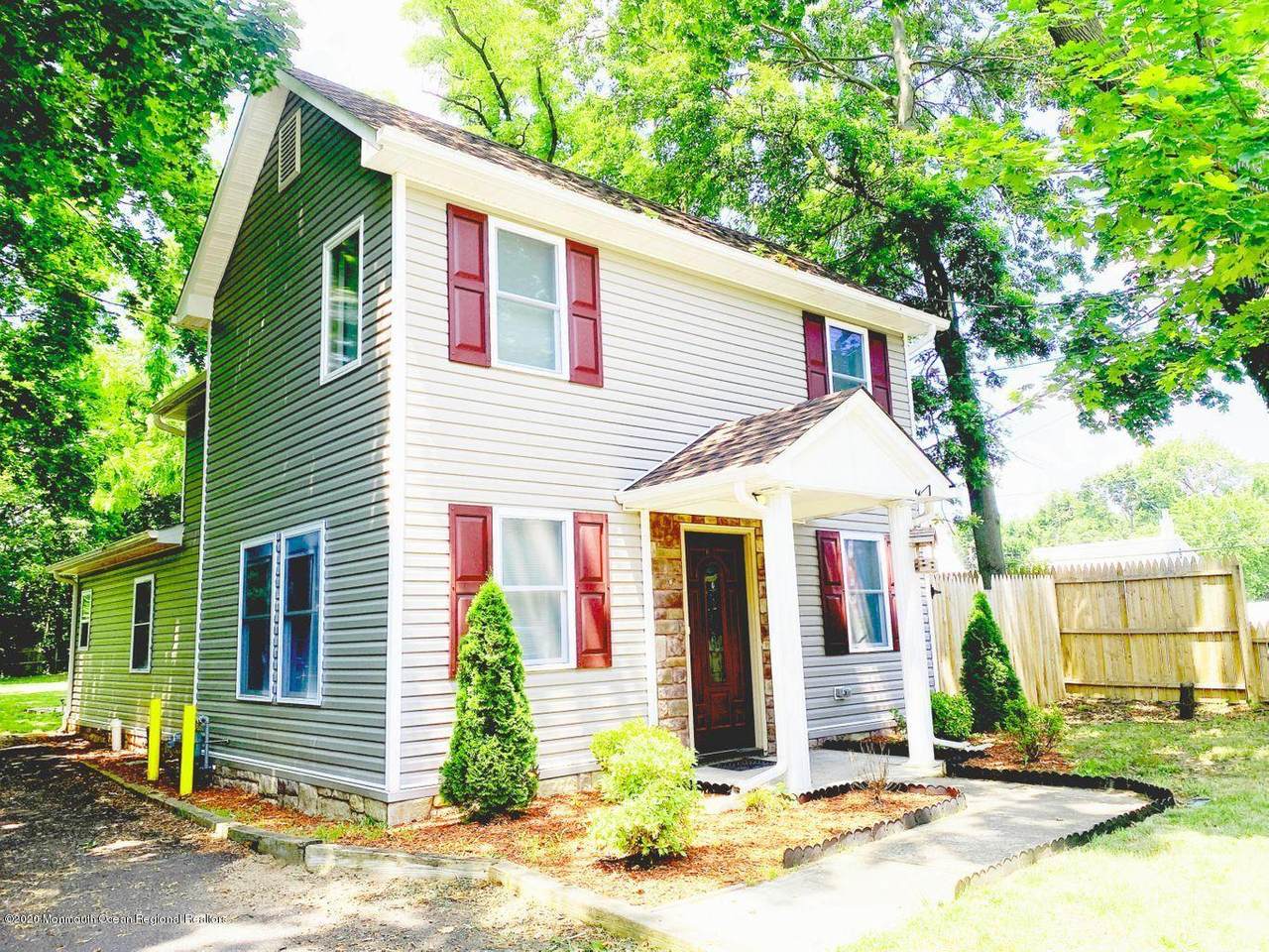 7 Wyckoff Mills Road - Photo 1