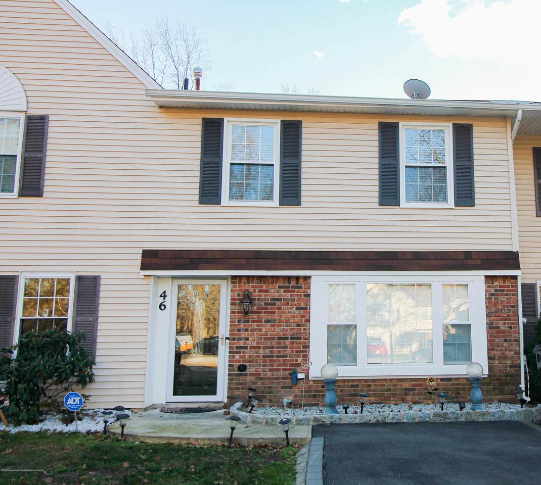 46 Fieldcrest Way - Photo 1