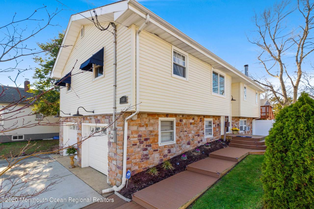 301 Saint Louis Avenue - Photo 1