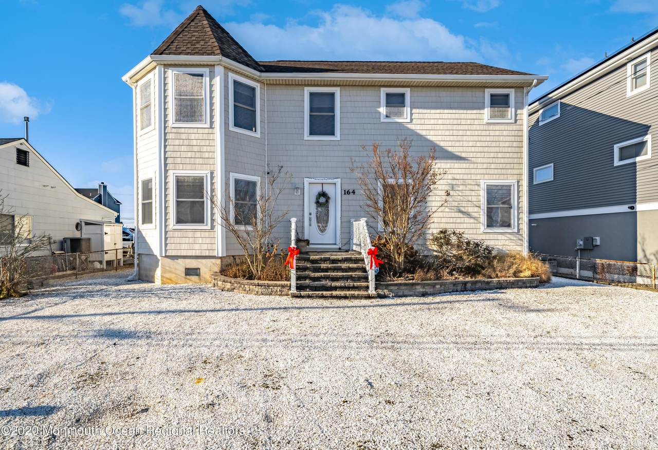 164 Morris Boulevard - Photo 1