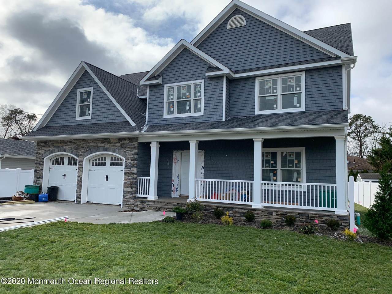 517 Smith Drive - Photo 1