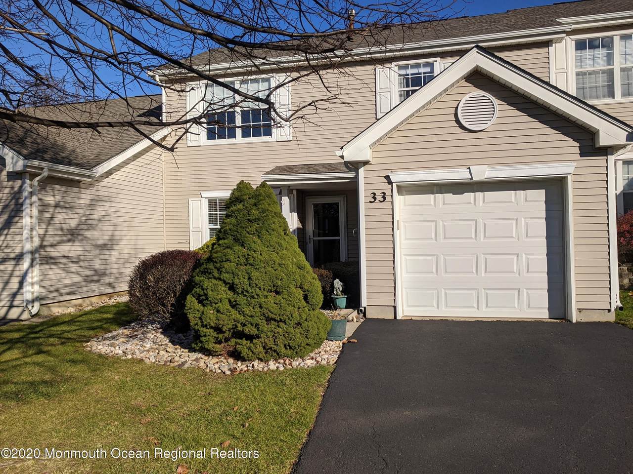 33 Hemlock Way - Photo 1