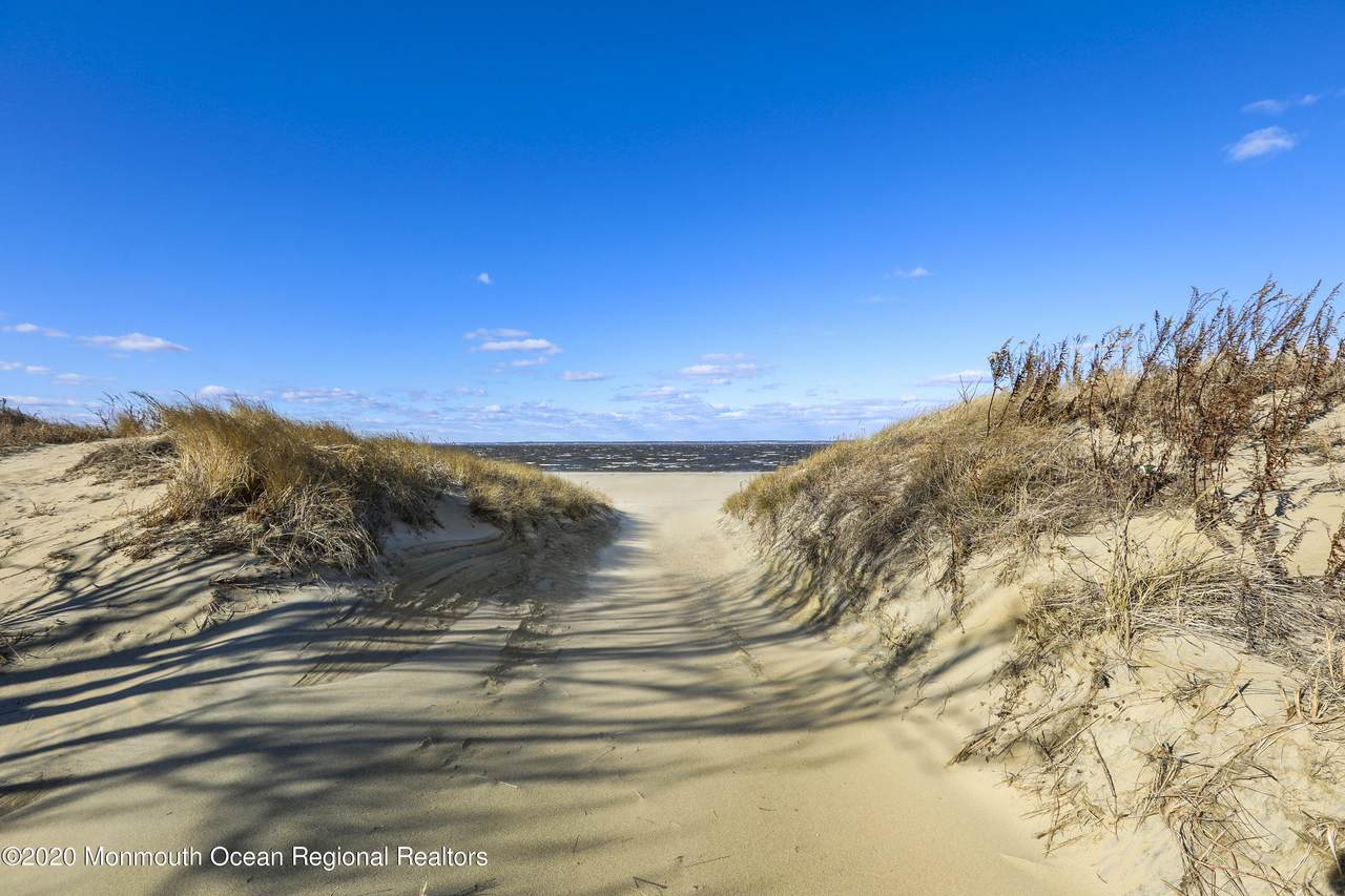 276 Beachway Avenue - Photo 1
