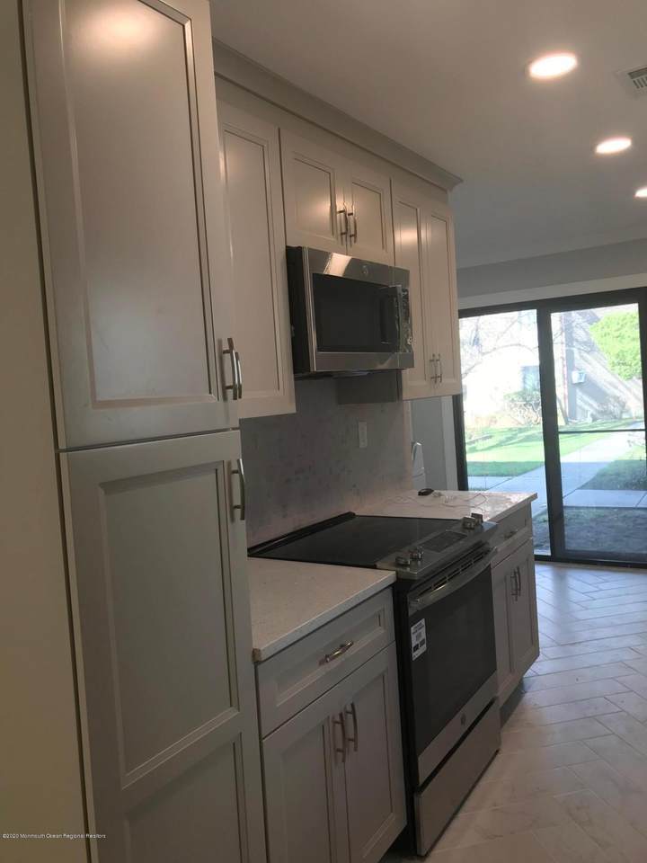 51 Amberly Drive - Photo 1