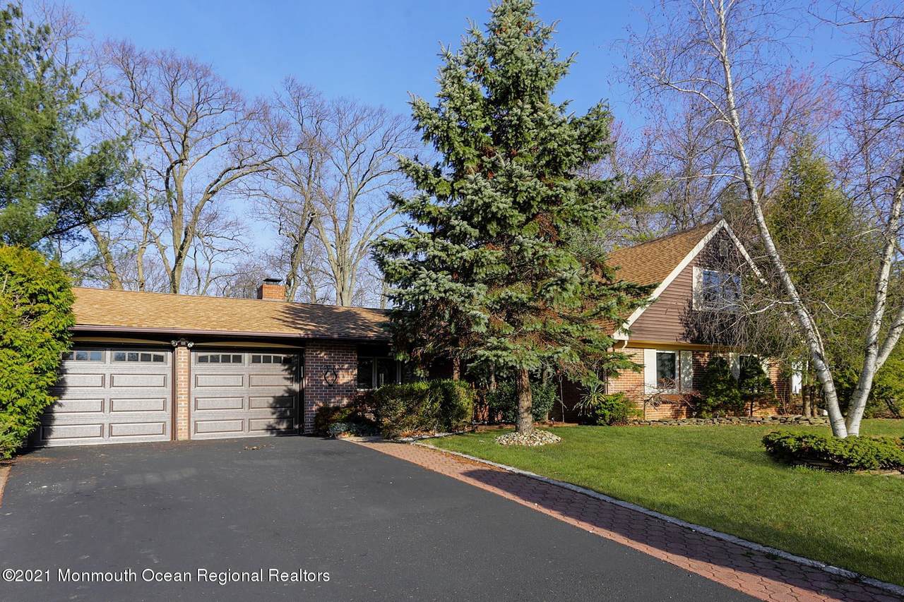 75 Lakeridge Drive - Photo 1