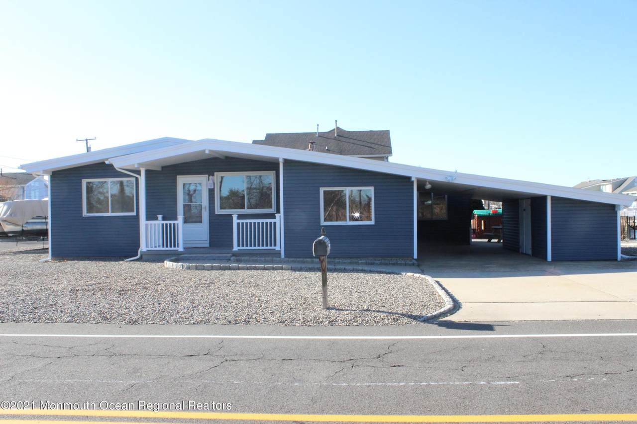 289 Alameda Drive - Photo 1