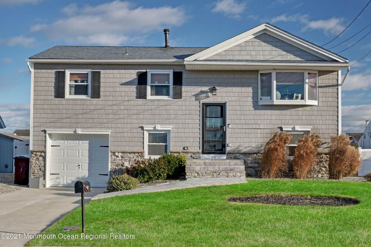 71 Ronald Avenue - Photo 1