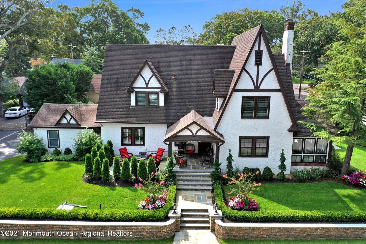 512 Woodland Road - Photo 1