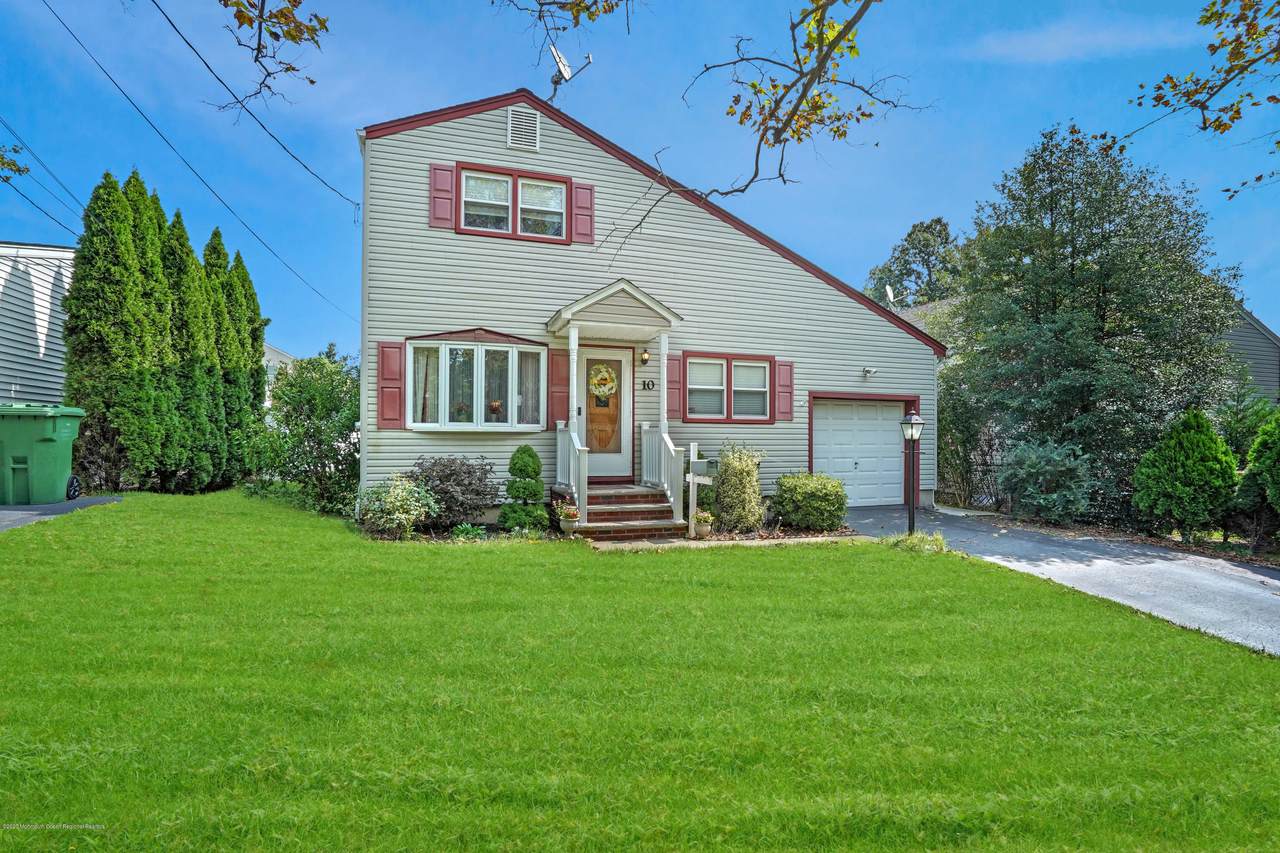 10 Iroquois Drive - Photo 1