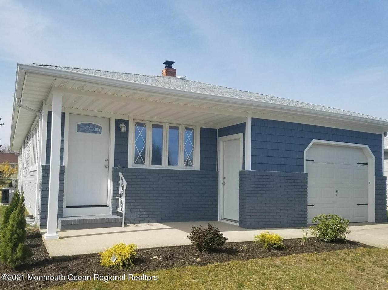23 Bonaire Drive - Photo 1
