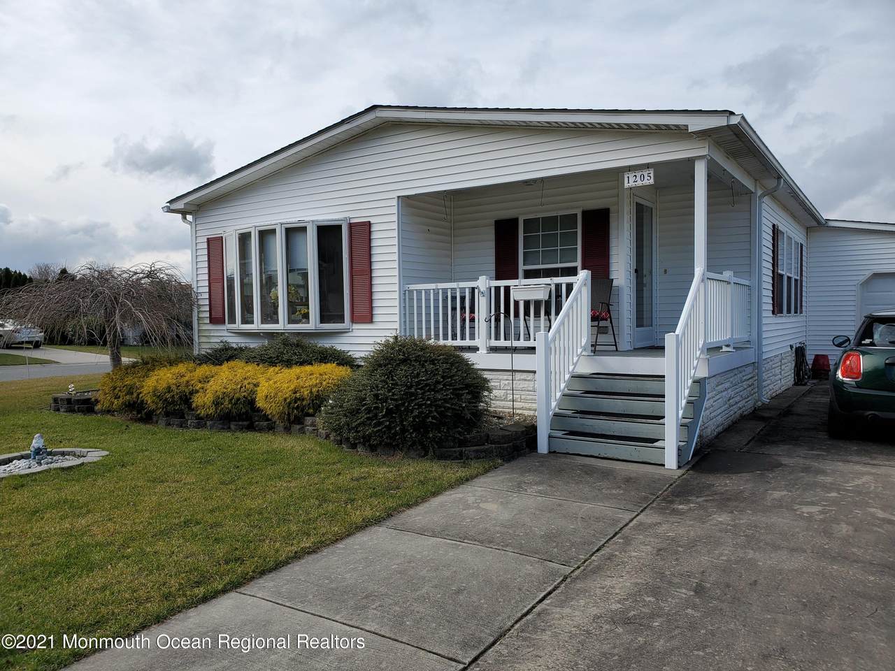 1205 Winding Brook Way - Photo 1
