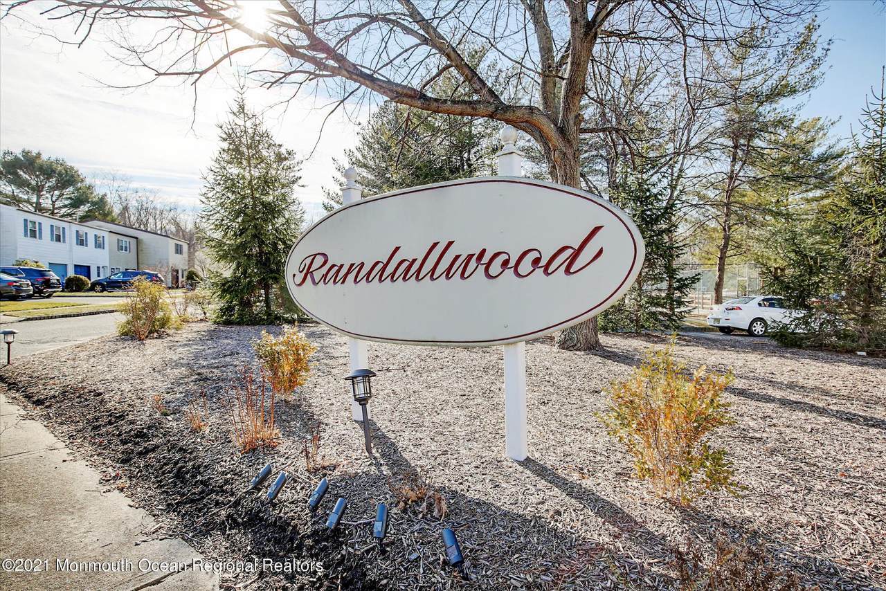 606 Randall Way - Photo 1