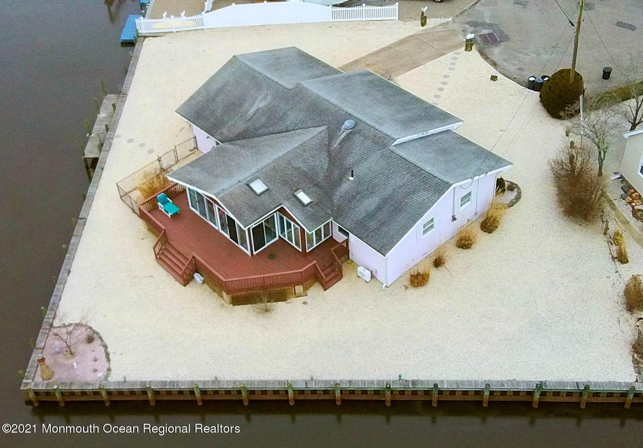 305 Nora Court - Photo 1