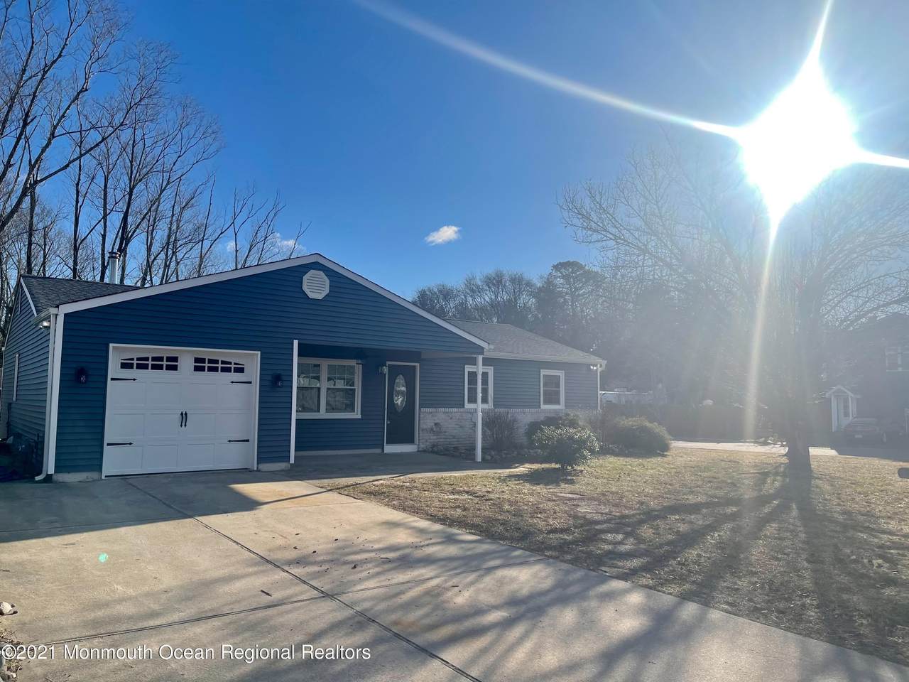 105 Revolutionary Drive - Photo 1
