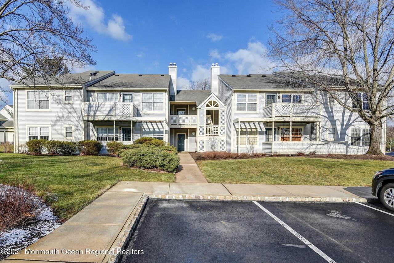 55 Chinkaberry Court - Photo 1