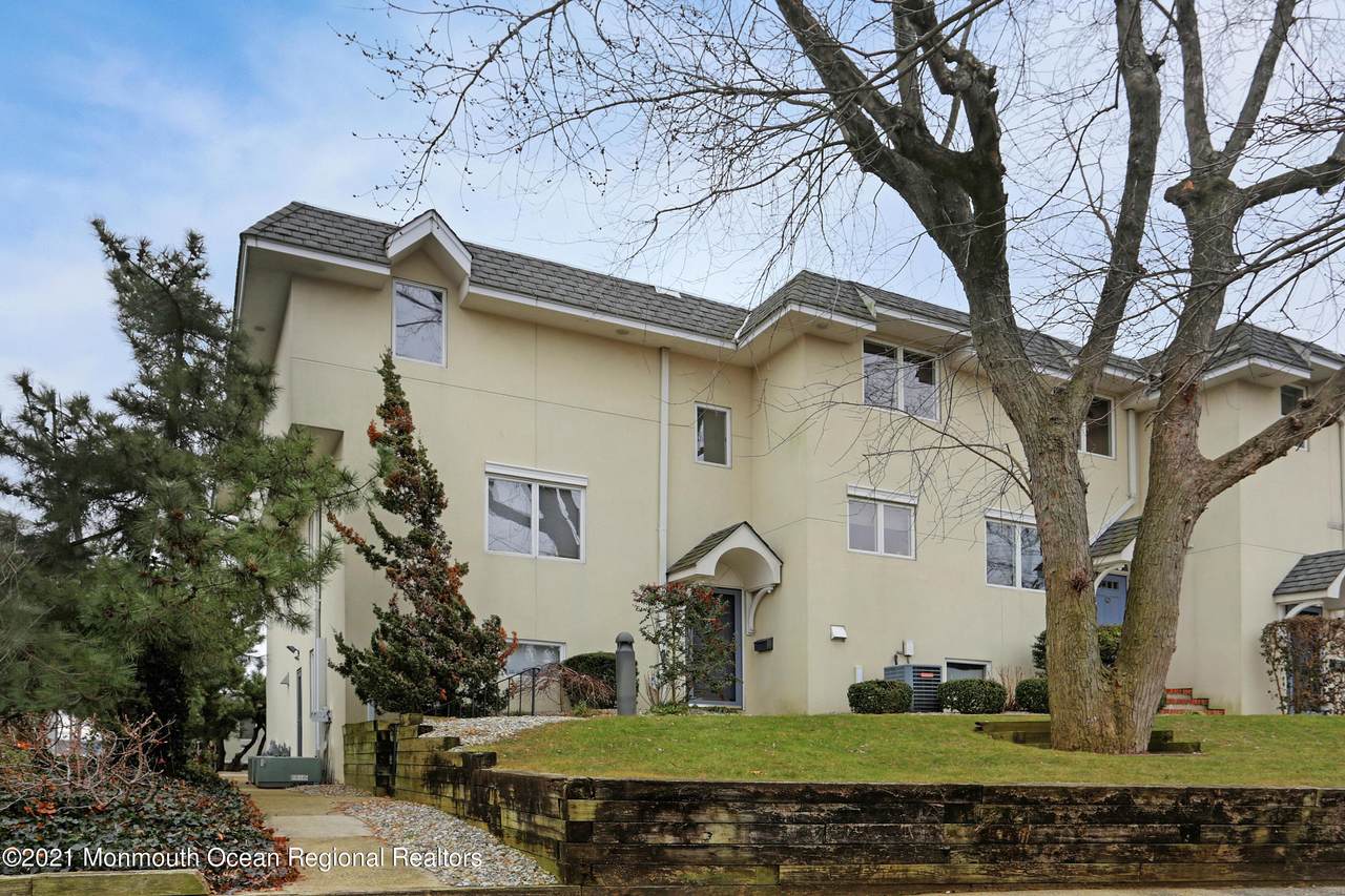 130 Bodman Place - Photo 1