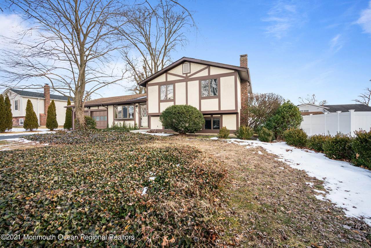 945 Brightwood Drive - Photo 1