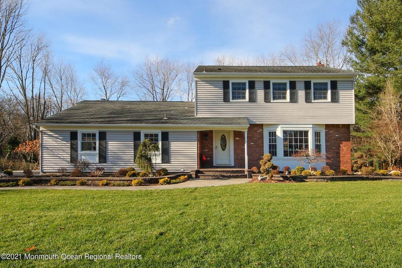 8 Dorothy Court - Photo 1