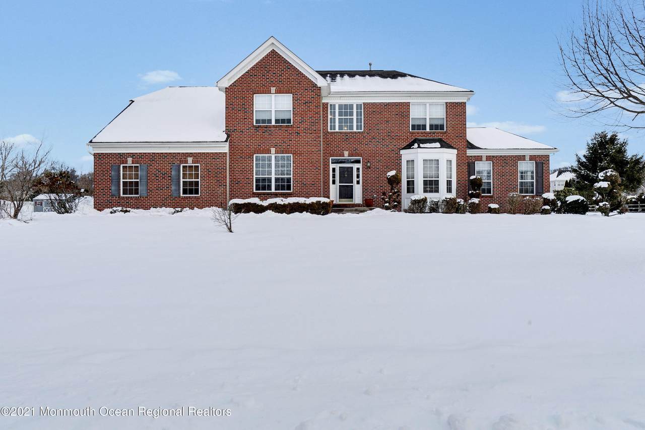7 Lonnie Drive - Photo 1