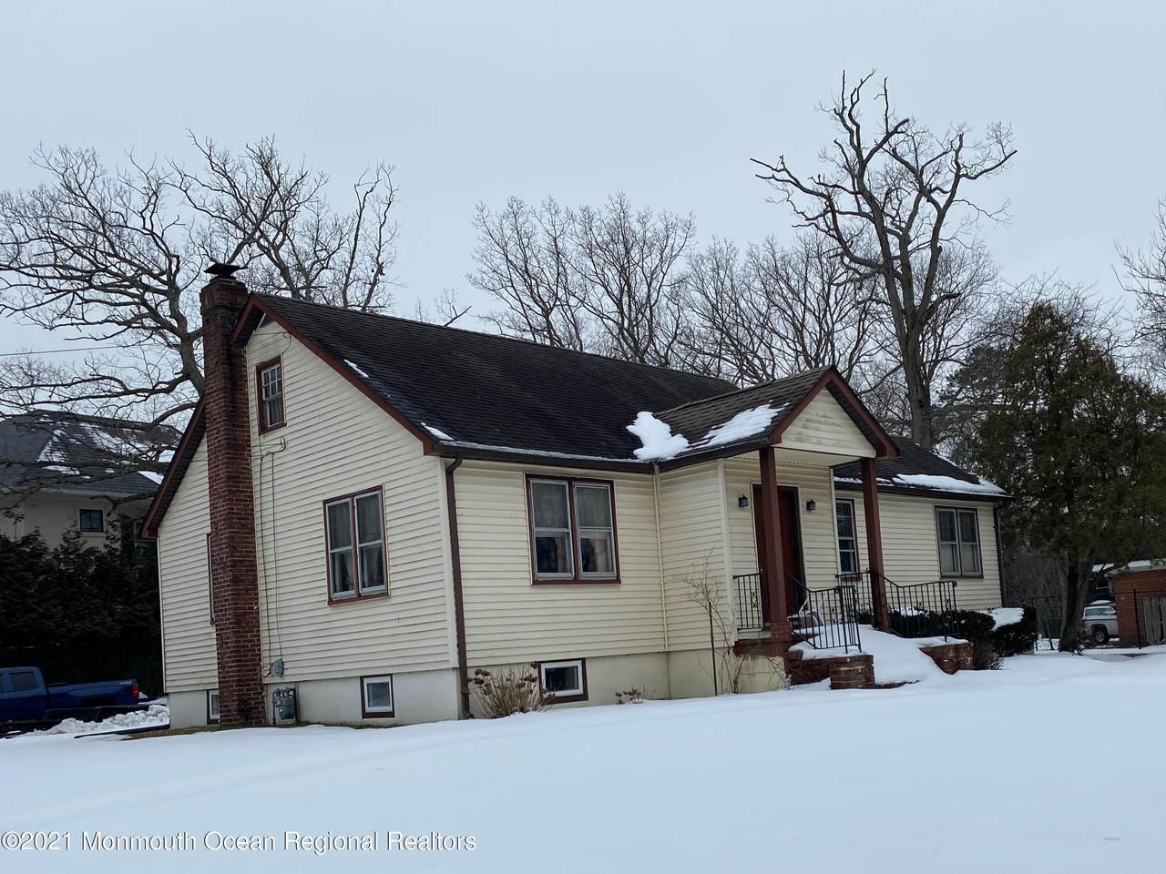 802 County Line Road - Photo 1