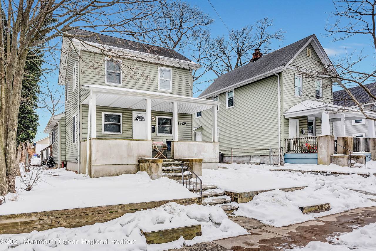 1328 Asbury - Photo 1