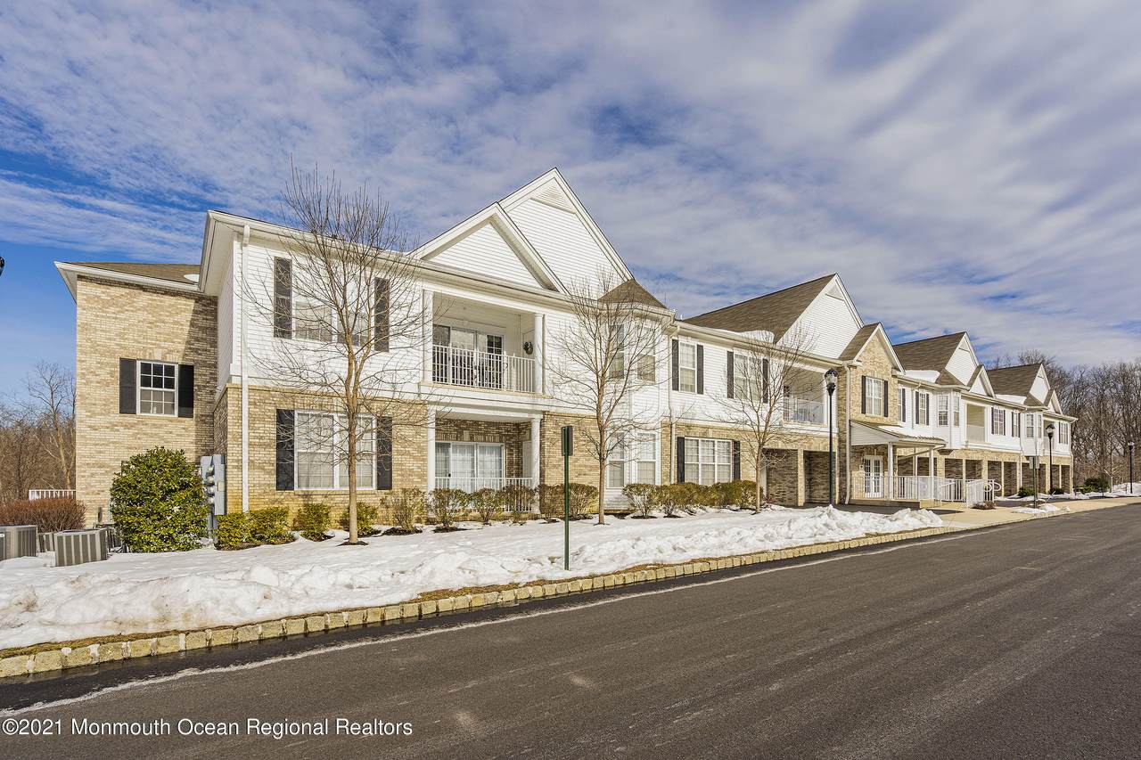 112 Magna Carta Drive - Photo 1
