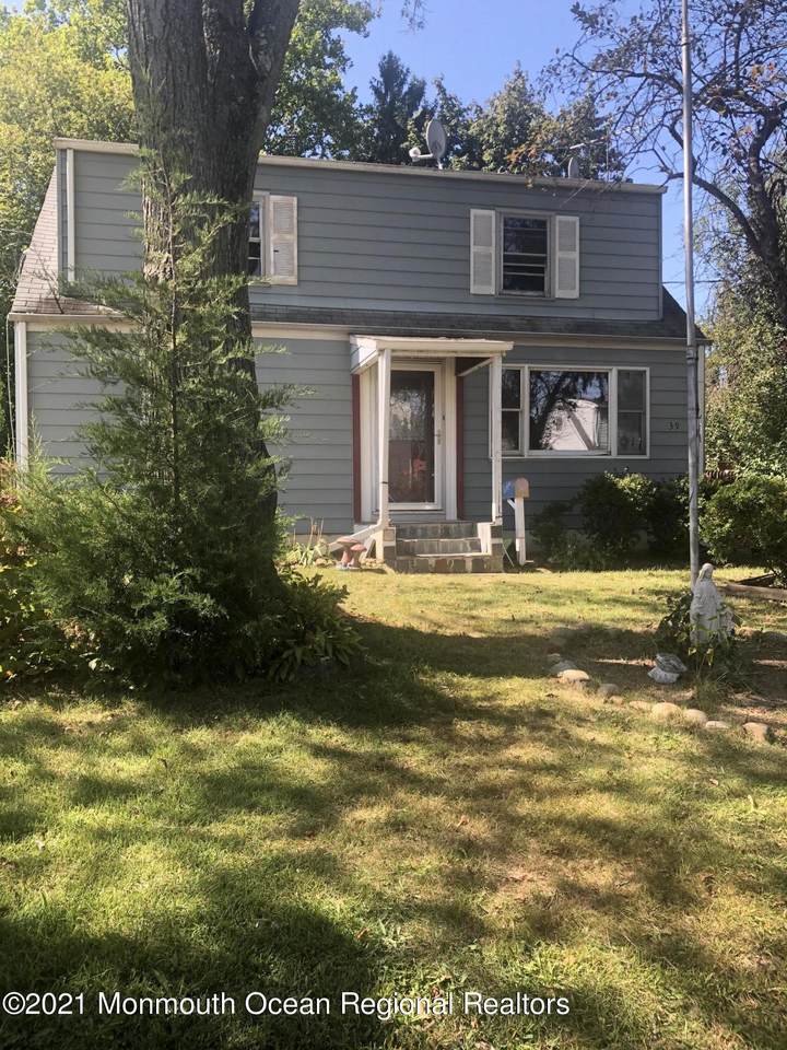 39 Lois Avenue - Photo 1
