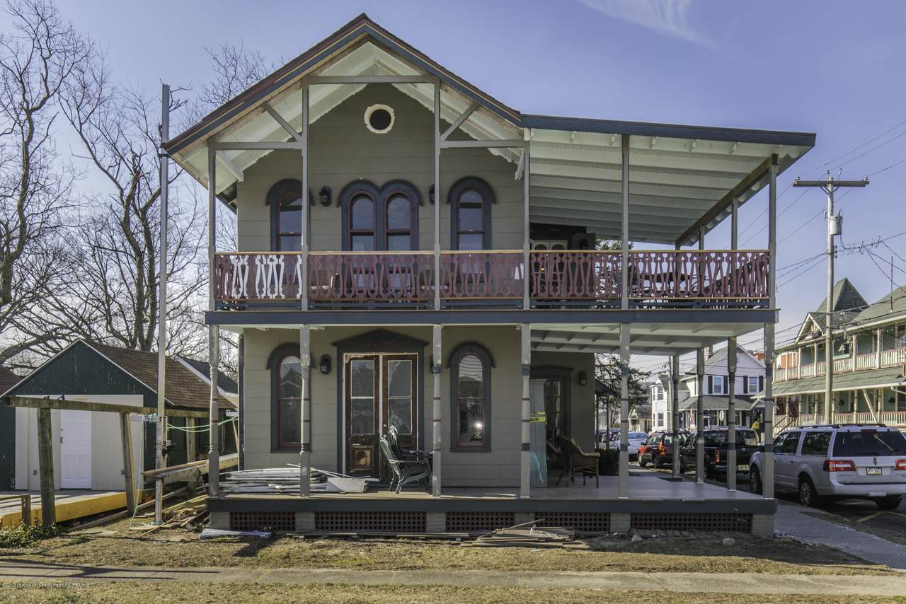 14 New York Avenue - Photo 1