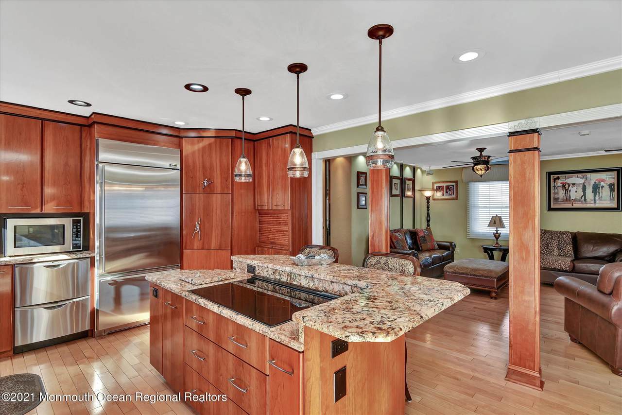 40 Girard Street - Photo 1