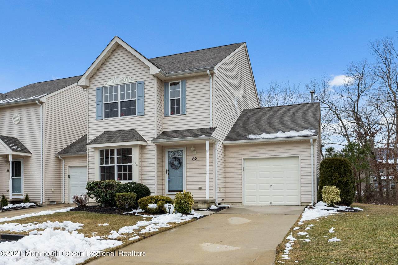 32 Pebble Beach Lane - Photo 1
