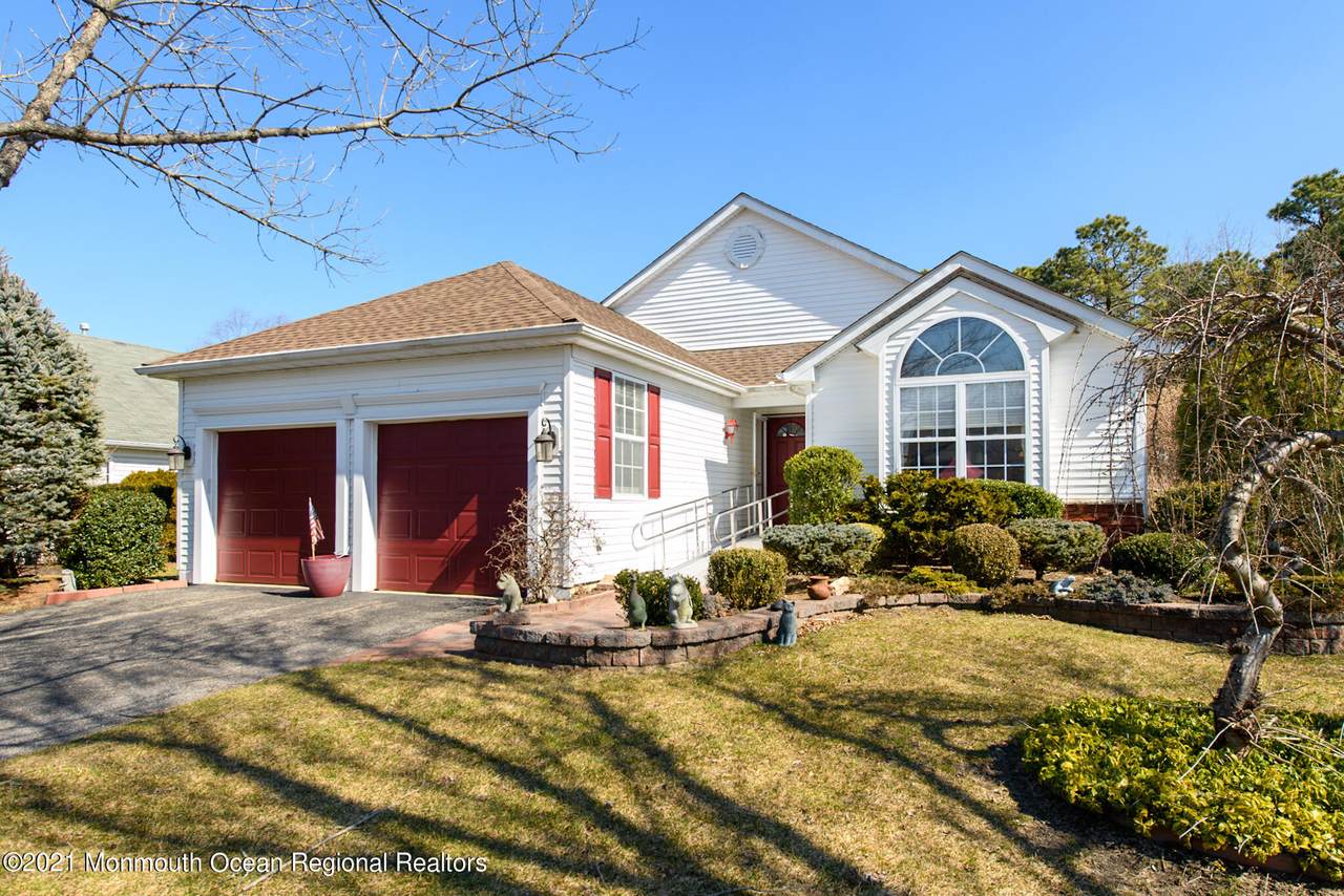 112 Skyline Drive - Photo 1