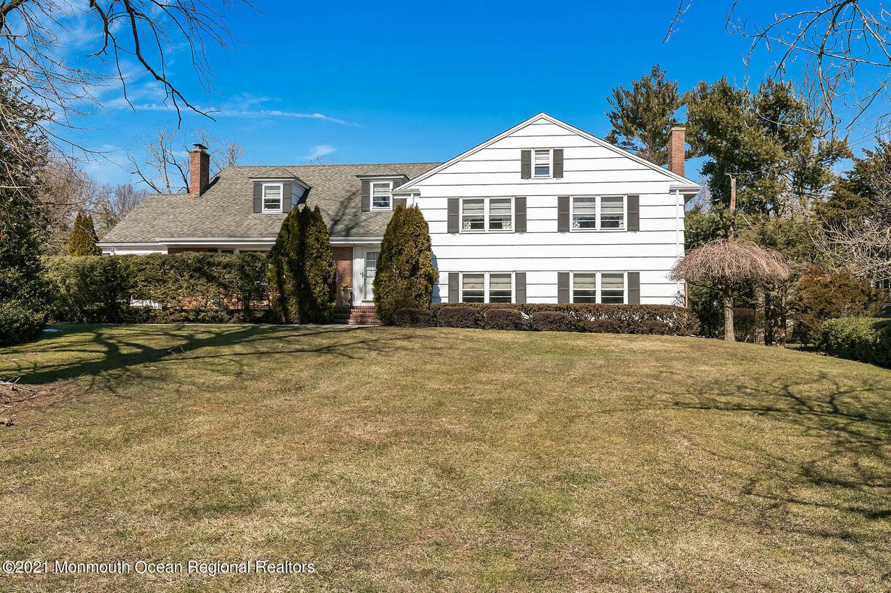 245 Sycamore Avenue - Photo 1