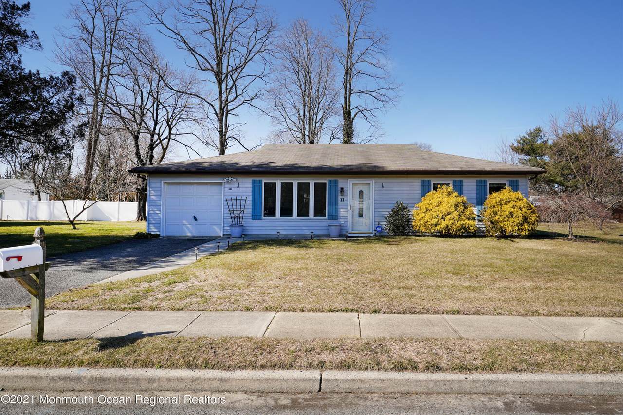 11 Brookside Road - Photo 1
