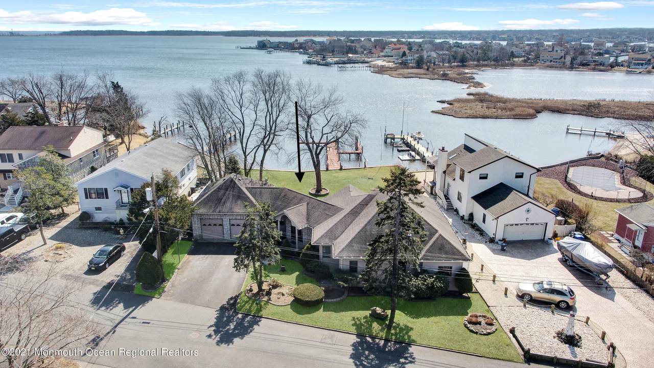 103 Pinewood Road - Photo 1