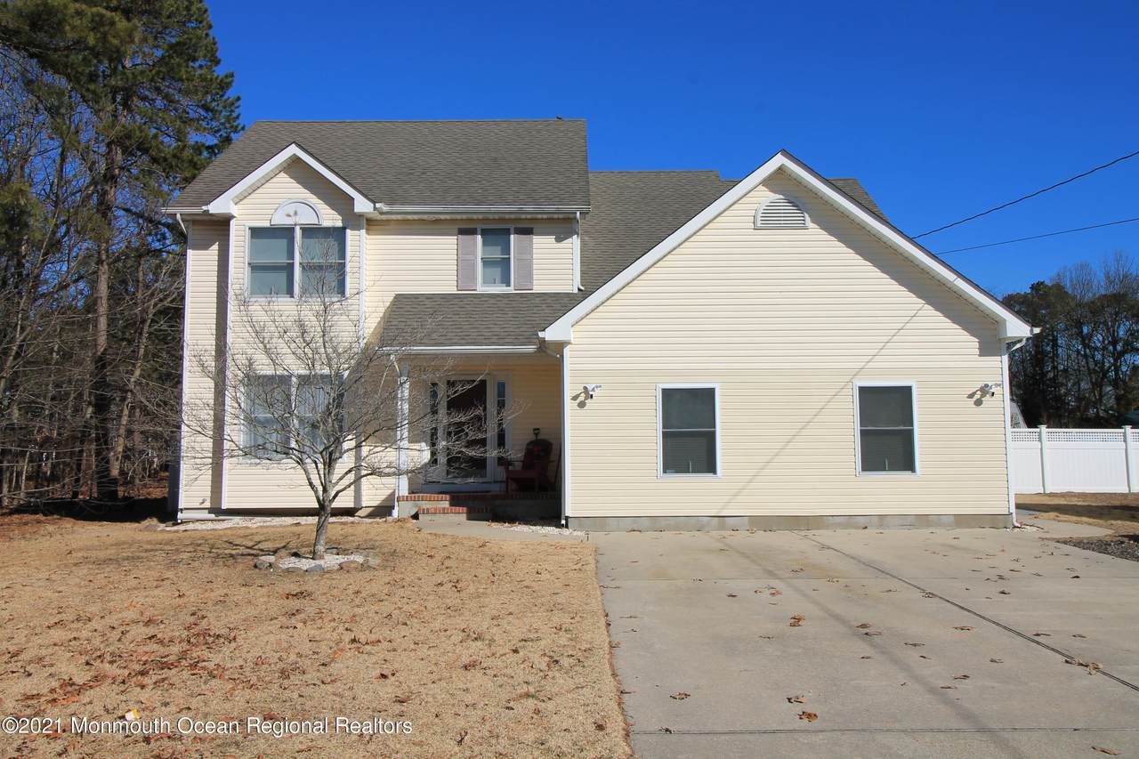 277 Chelsea Avenue - Photo 1