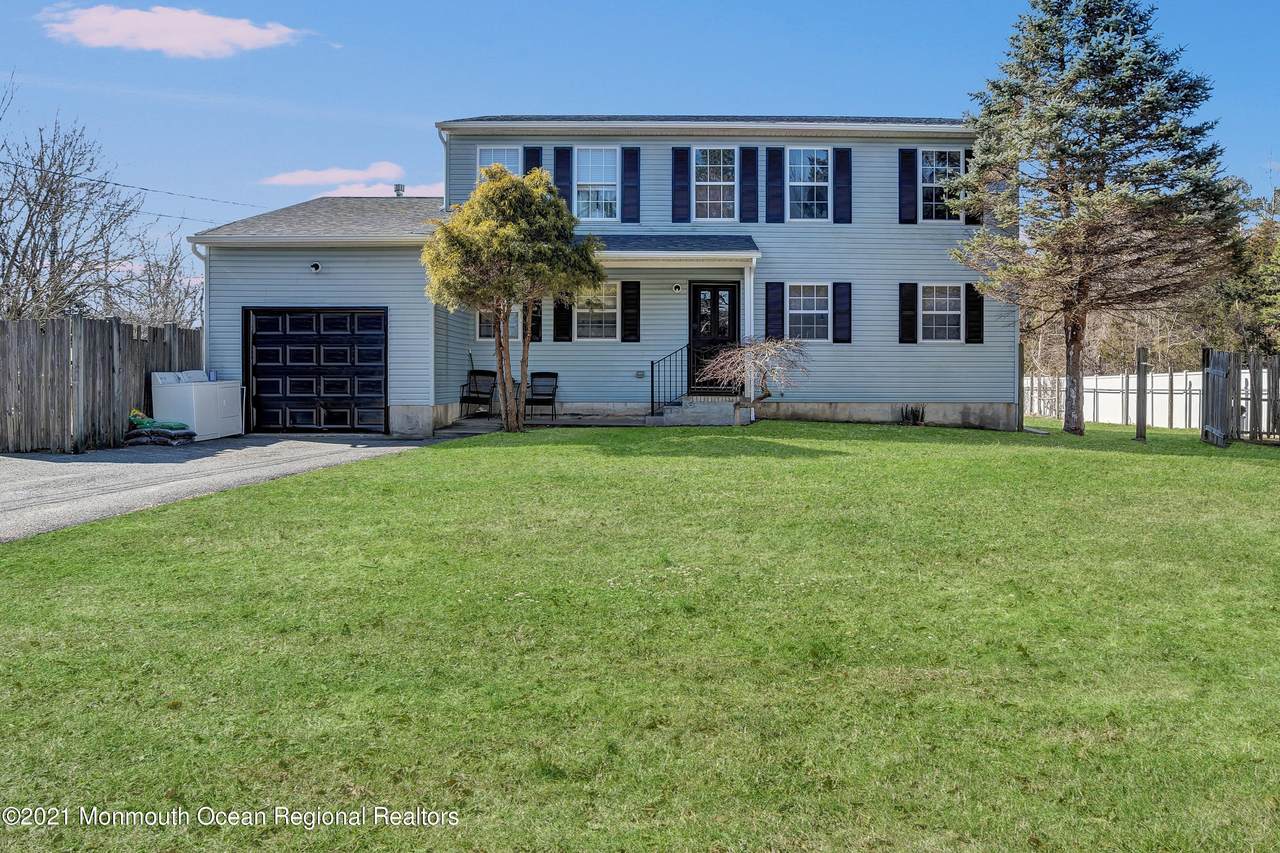 748 Veterans Highway - Photo 1