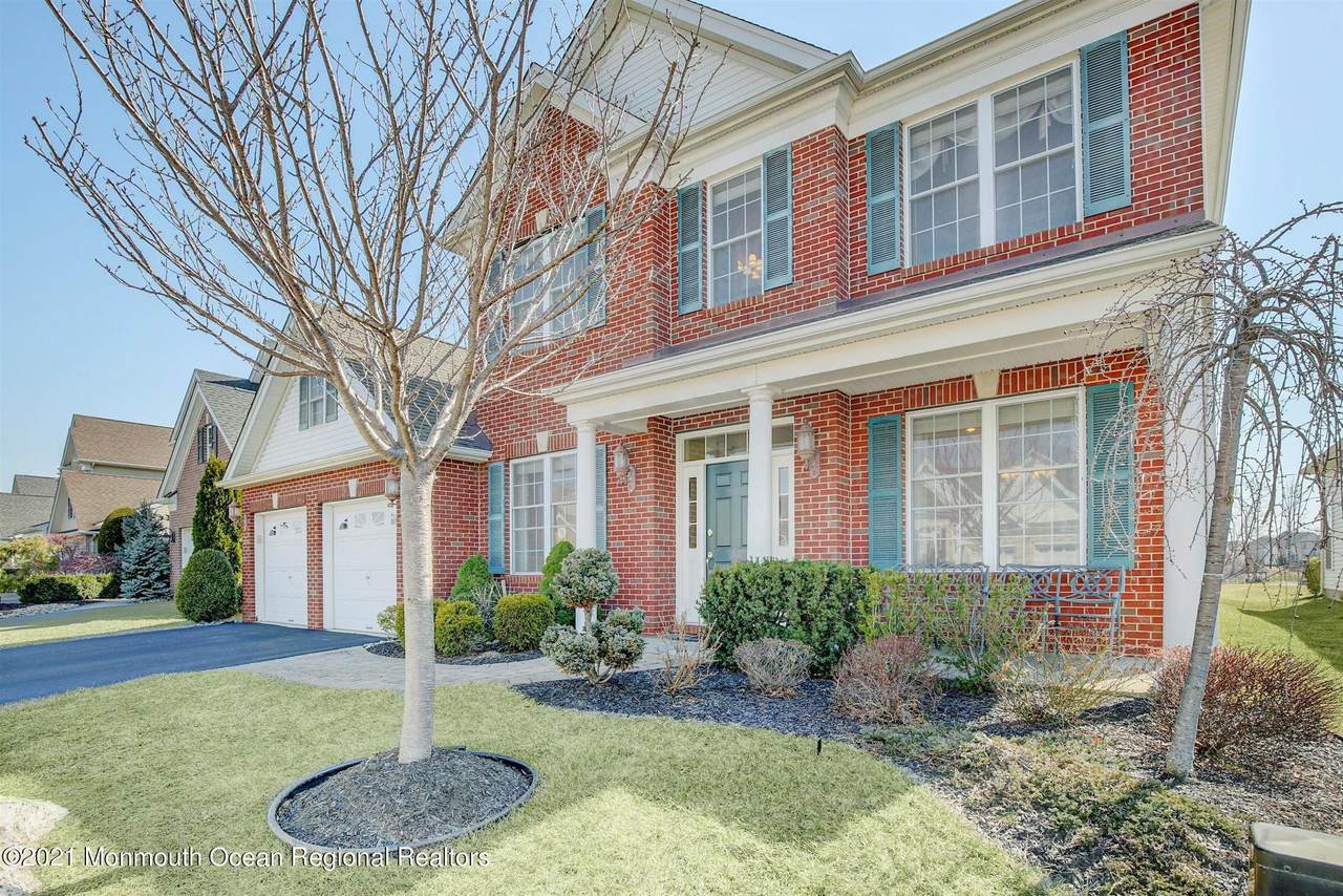 51 Country Club Drive - Photo 1