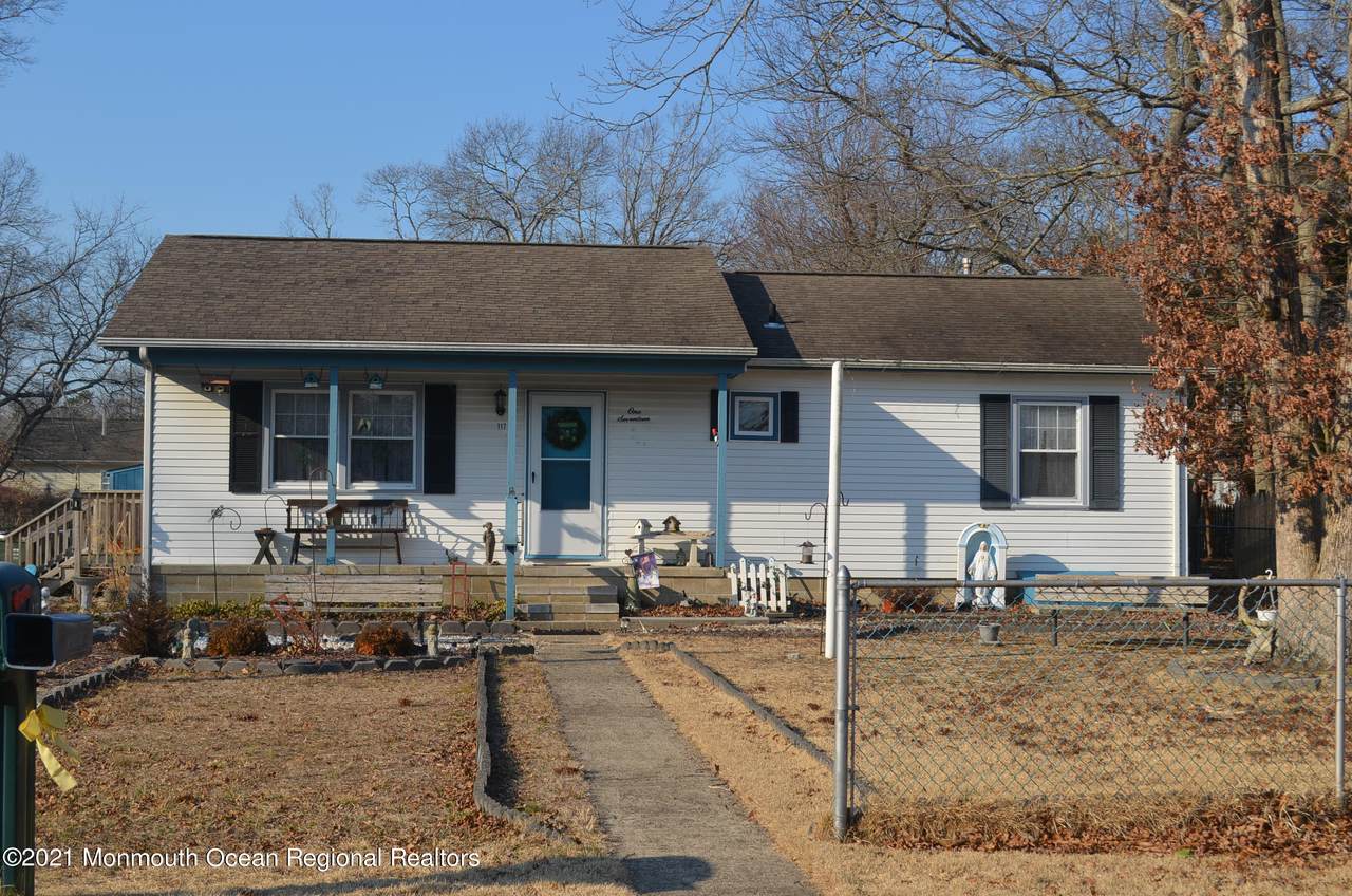 117 2nd Avenue - Photo 1