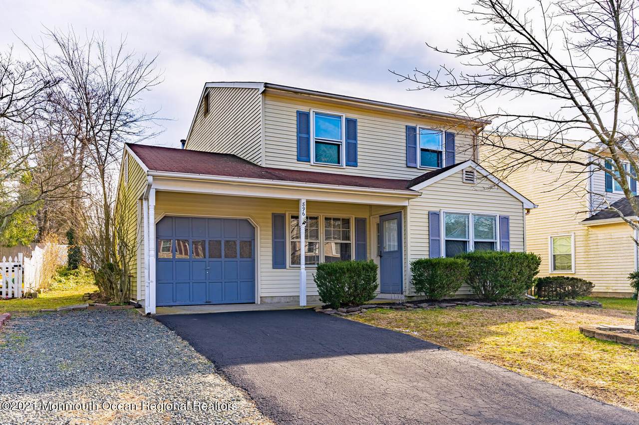 896 Fairview Drive - Photo 1