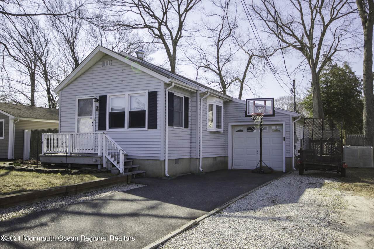 517 Nautilus Boulevard - Photo 1