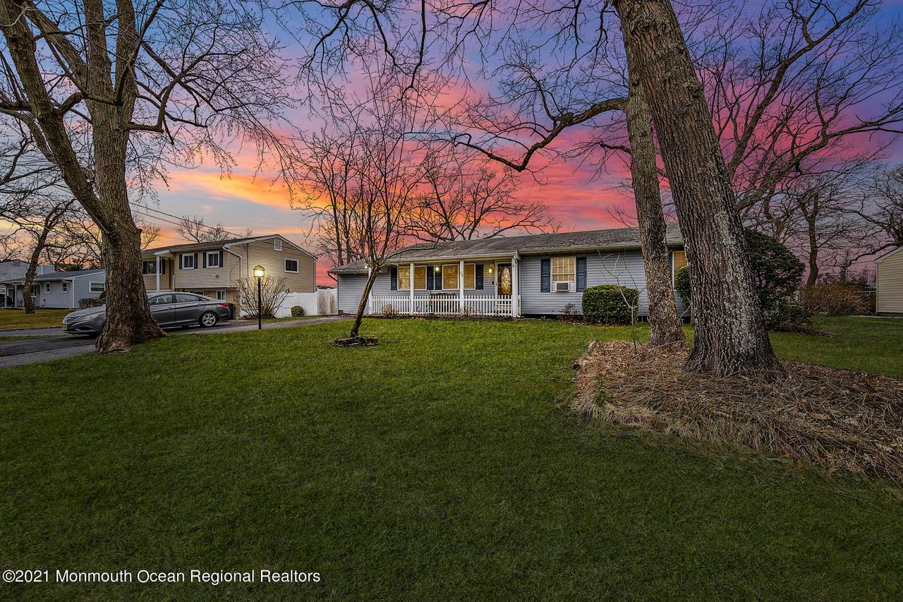 64 Larch Drive - Photo 1