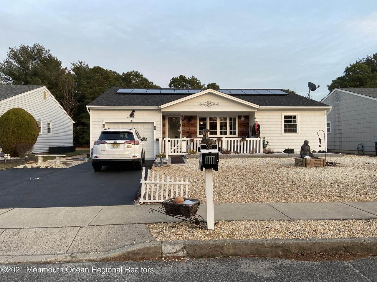 24 Basset Drive - Photo 1