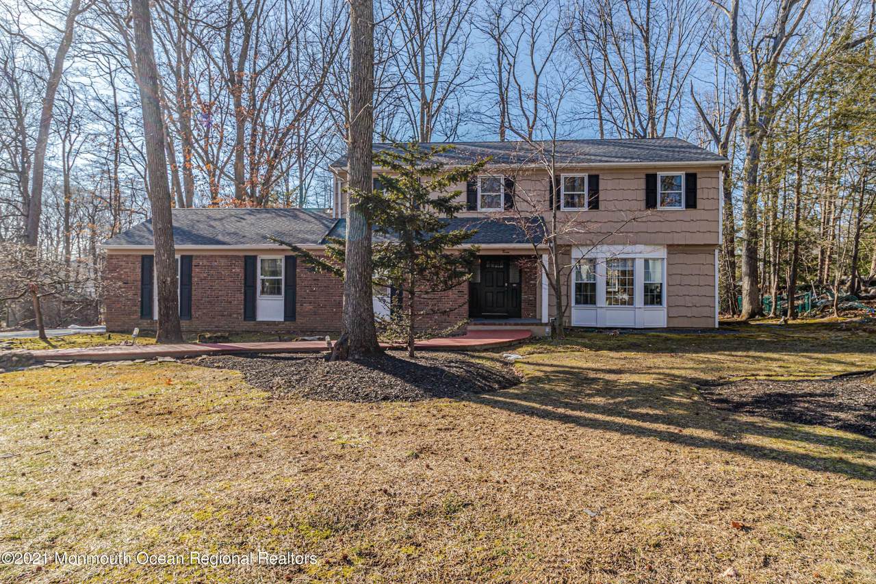 3 Quaker Drive - Photo 1
