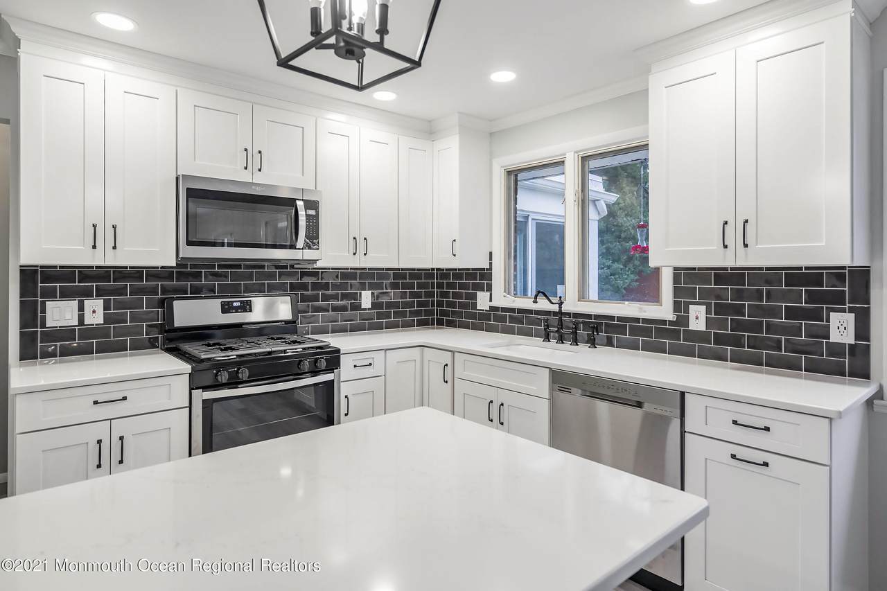 632 Thiele Road - Photo 1