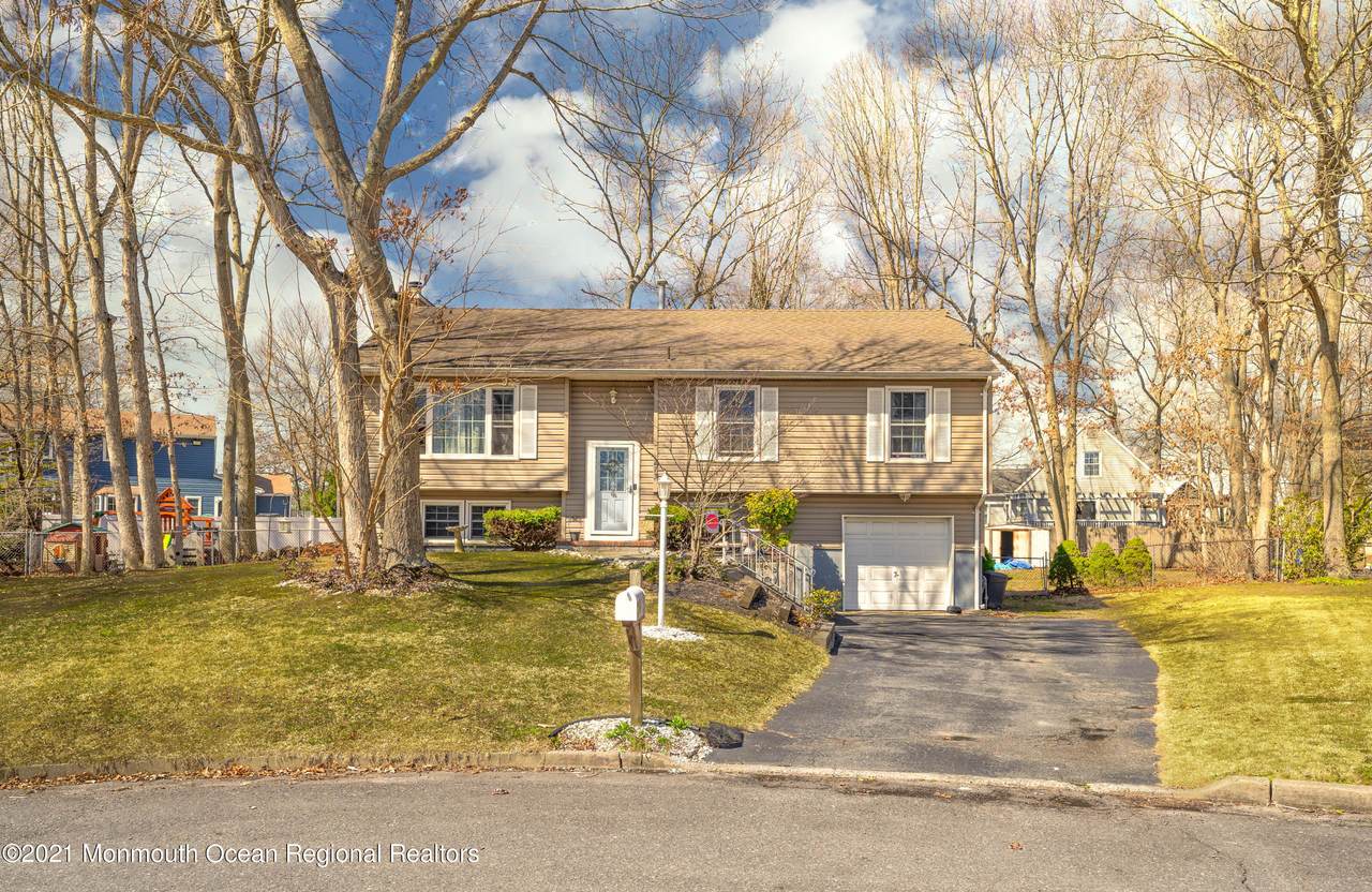 213 Luther Drive - Photo 1
