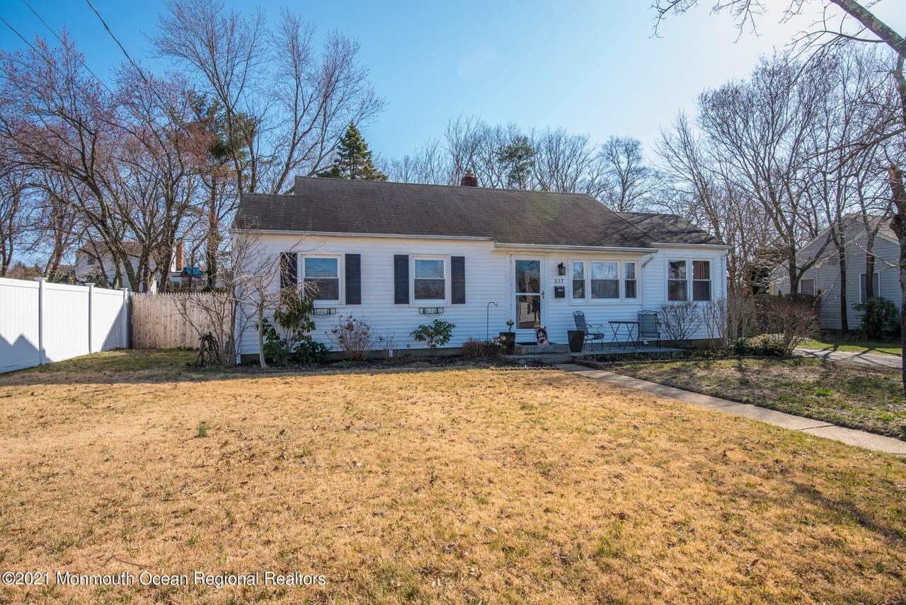 517 Lafayette Avenue - Photo 1