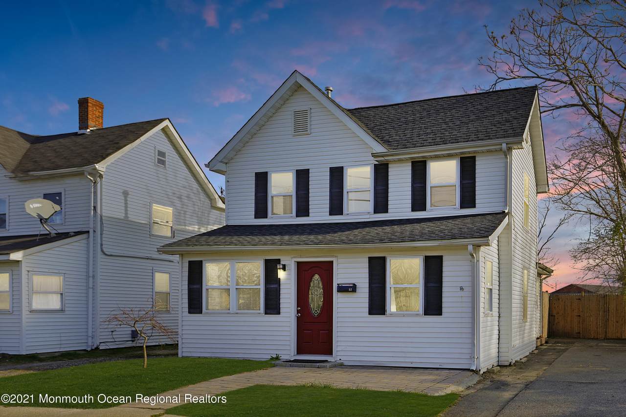 52 Main Street - Photo 1