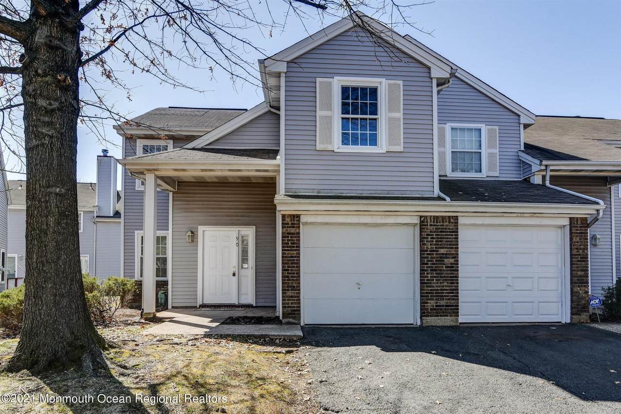 90 Lawrence Street - Photo 1